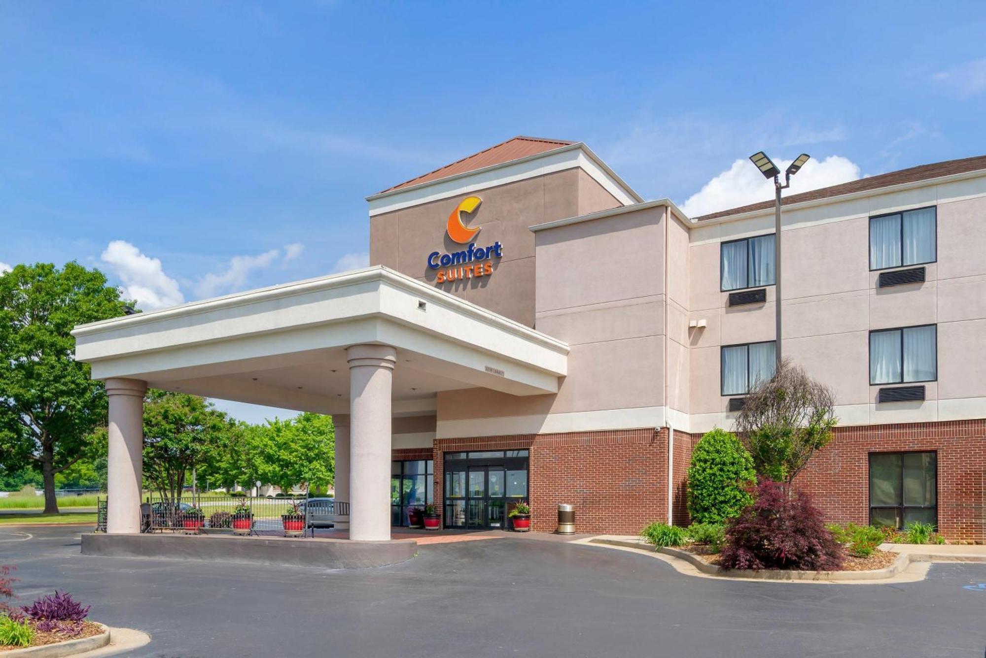 Comfort Suites Oxford I-20 Exit 188 Exterior photo